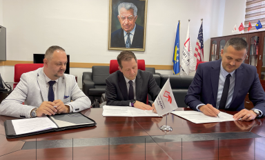 Nënshkruhet Marrëveshja e Bashkëpunimit në mes të Universitetit ‘Fehmi Agani’ në Gjakovë dhe Universitetit të IOWA-së Veriore në SHBA